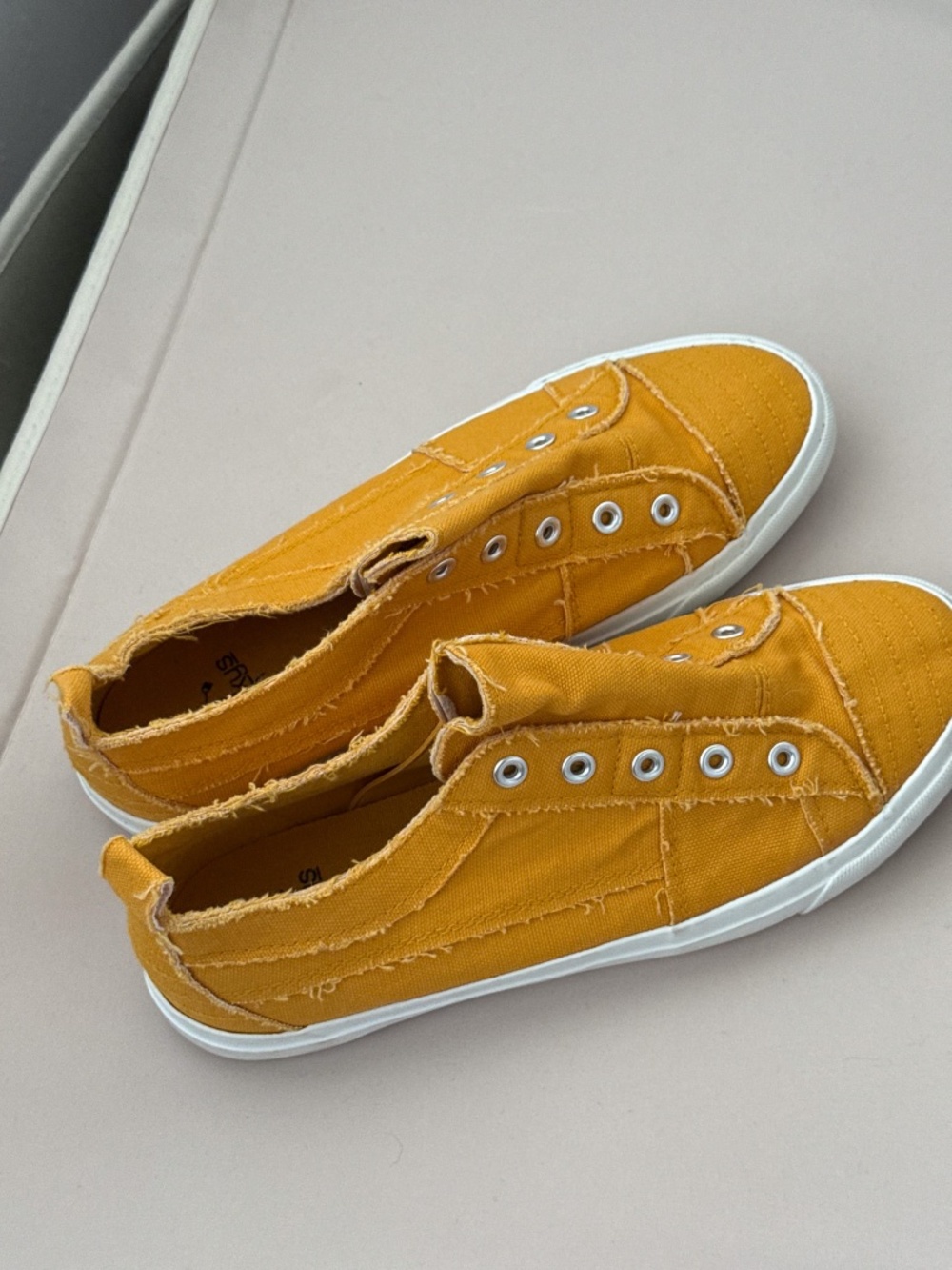 Corky's Mustard BABALU Shoes 8.5